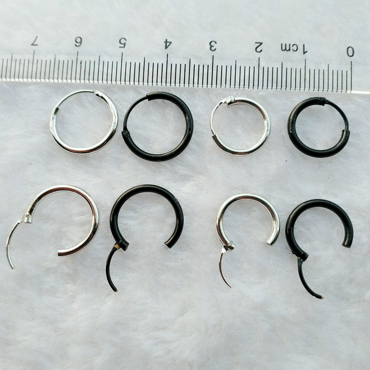 Versatile Personality White And Black Gold Earrings