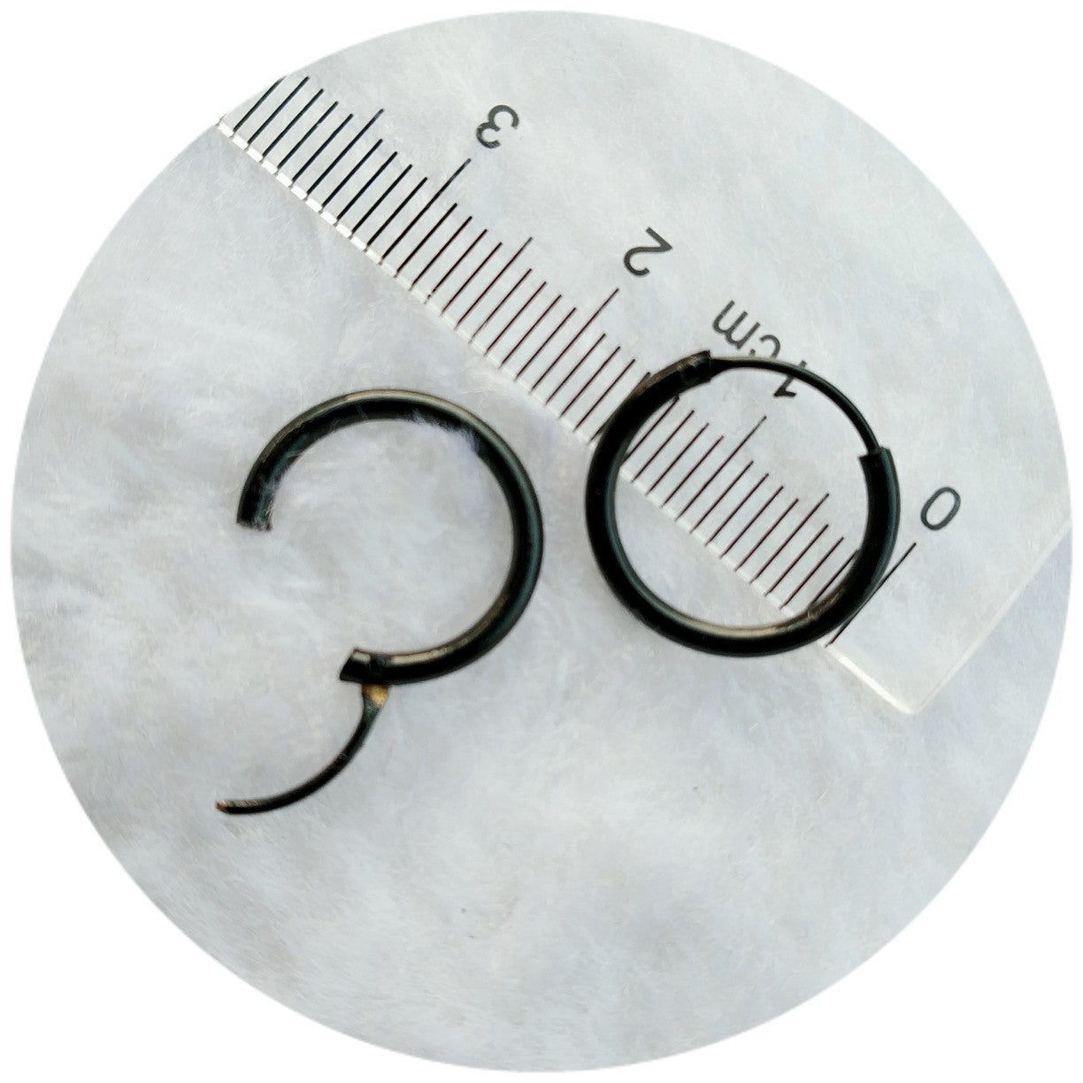 Versatile Personality White And Black Gold Earrings