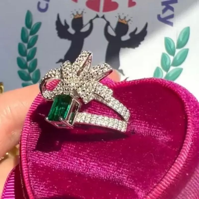 Vintage Bowknot Emerald Cocktail Ring-Miusejewelry