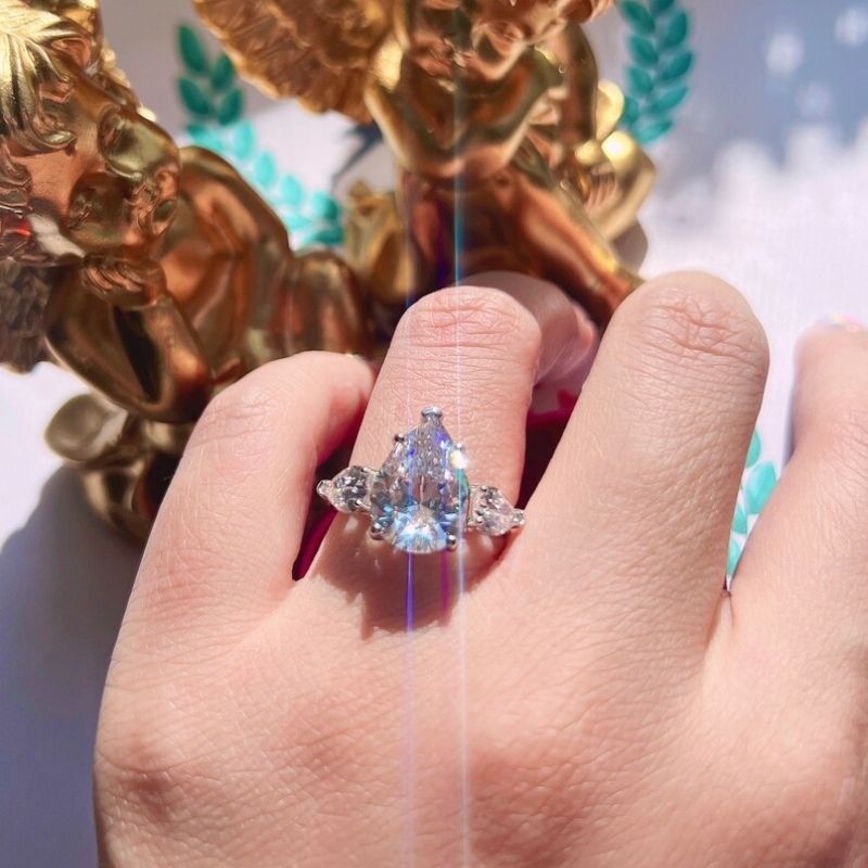 10Ct Pear Cut White Sapphire Engagement Ring-Miusejewelry