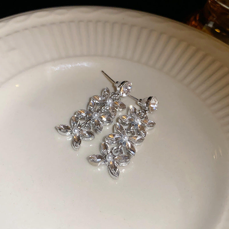 Rhinestone Pearl Flower Suit Fashion Temperament Necklaces