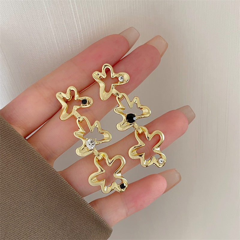 Women's Luxury Retro Zircon Gold Flower Fashionable Rings