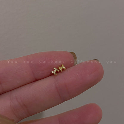 Women's Exquisite Small And Simple Before Sleep Rings