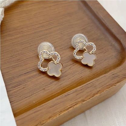 Four-leaf Flower Exquisite Niche Hollow Micro Rings