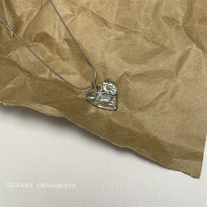 Women's Pattern Love High-grade Pendant Clavicle Chain Necklaces