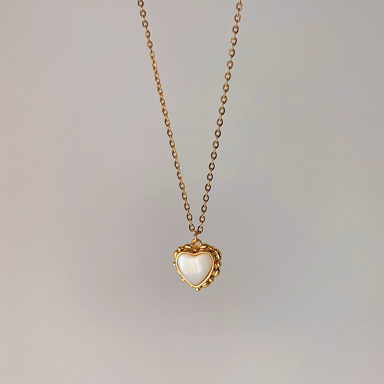 Women's Style Vintage Lace Metal Heart Shell For Simple Personalized Necklaces