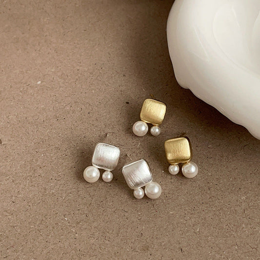 Women's Geometric Brushed Metal Pearl For Design Retro Personality Earrings