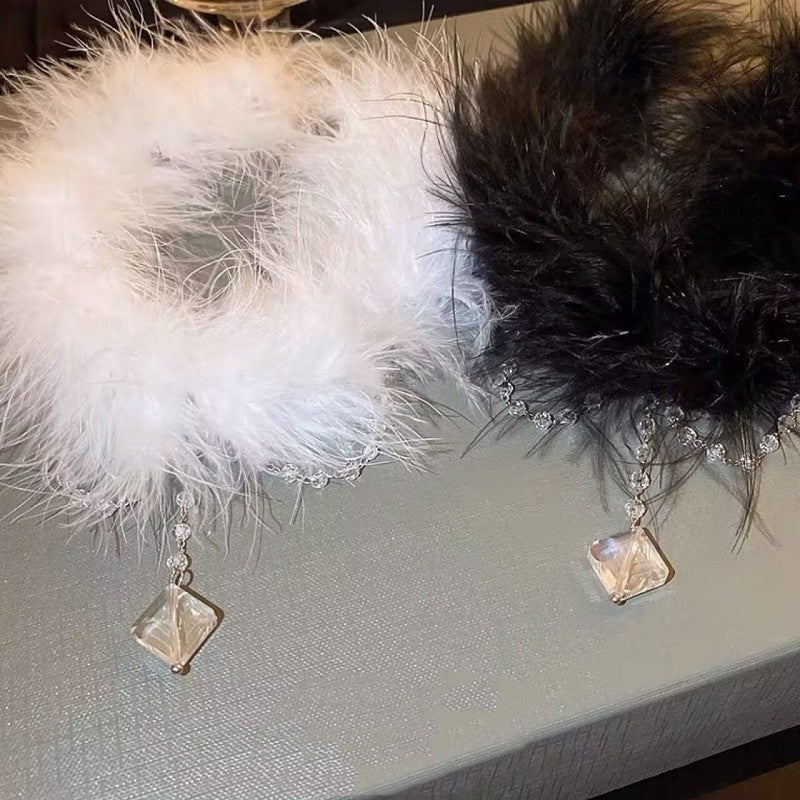 Women's Feather Niche Unique Design Sense Personality Necklaces