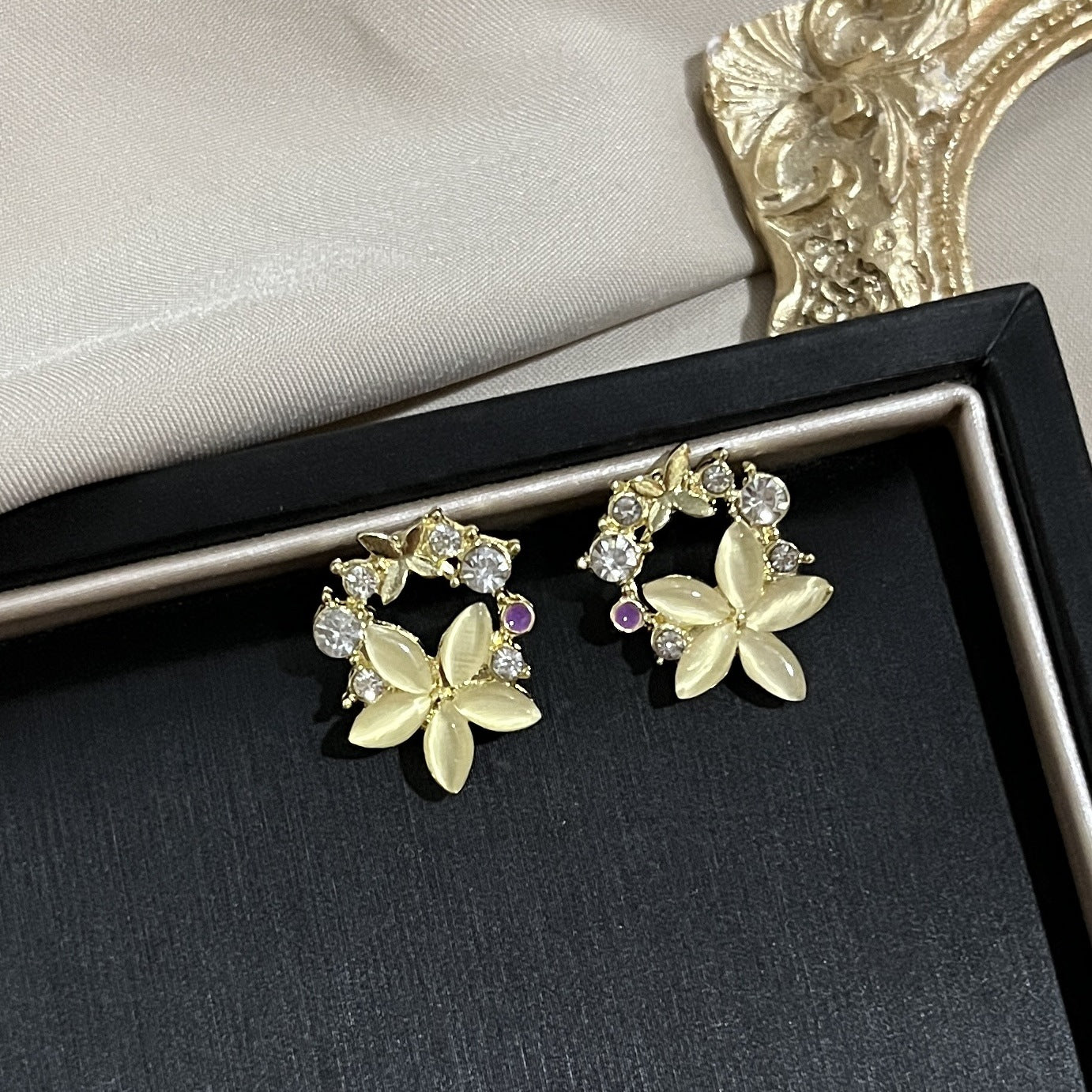 Needle French Opal Simple And Stylish Earrings