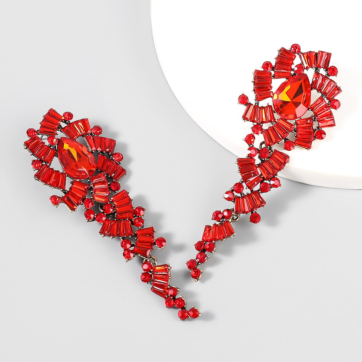 Alloy Diamond Acrylic Floral Long Eardrop Earrings