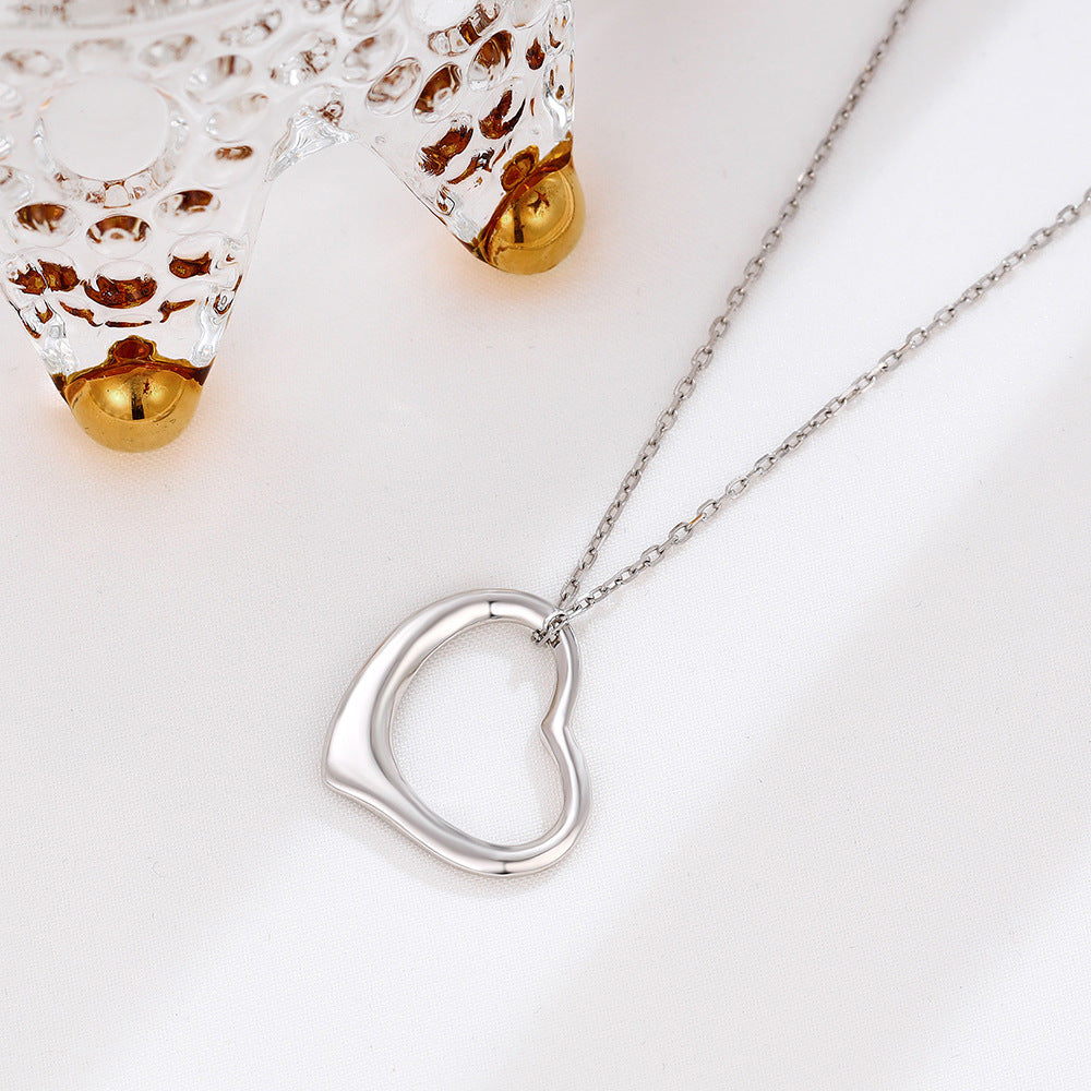 Women's Ornament Sterling Sier Hollow Heart Light Luxury Necklaces