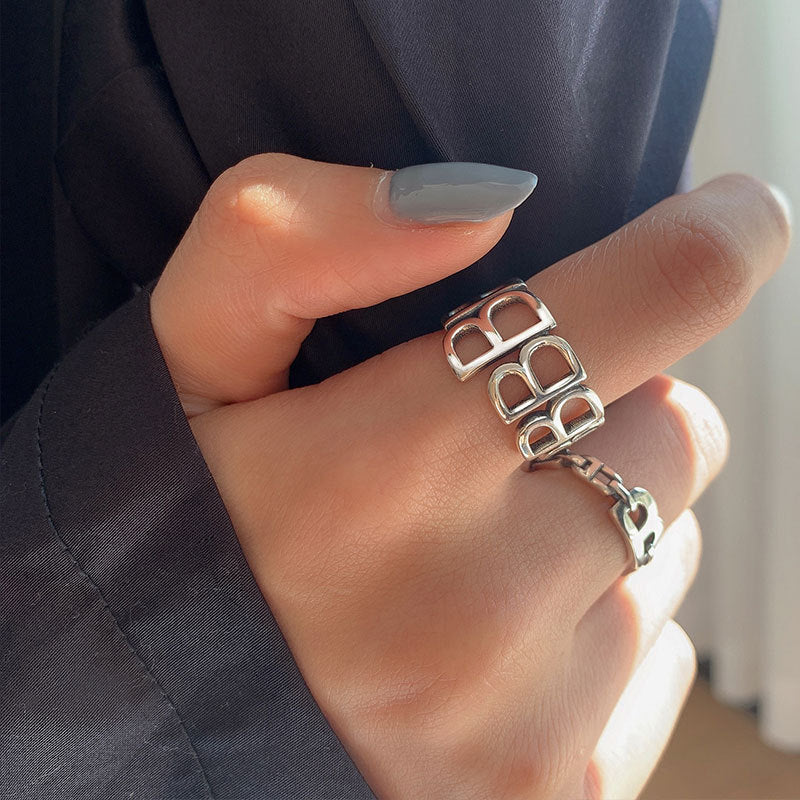 Female Retro Aloofness Style Index Finger Rings