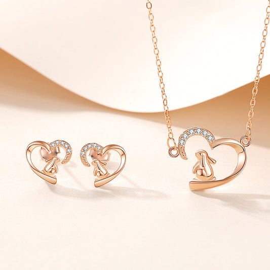 Female Design Sense Heart Shape With Necklaces