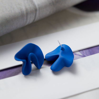 Past Niche Royal Ear Design Versatile Earrings