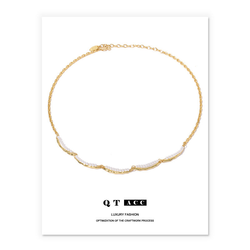 Women's Gold-plated French Vintage Style Light Luxury Necklaces