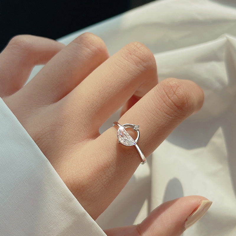 One Wang Female Niche Design Geometric Rings