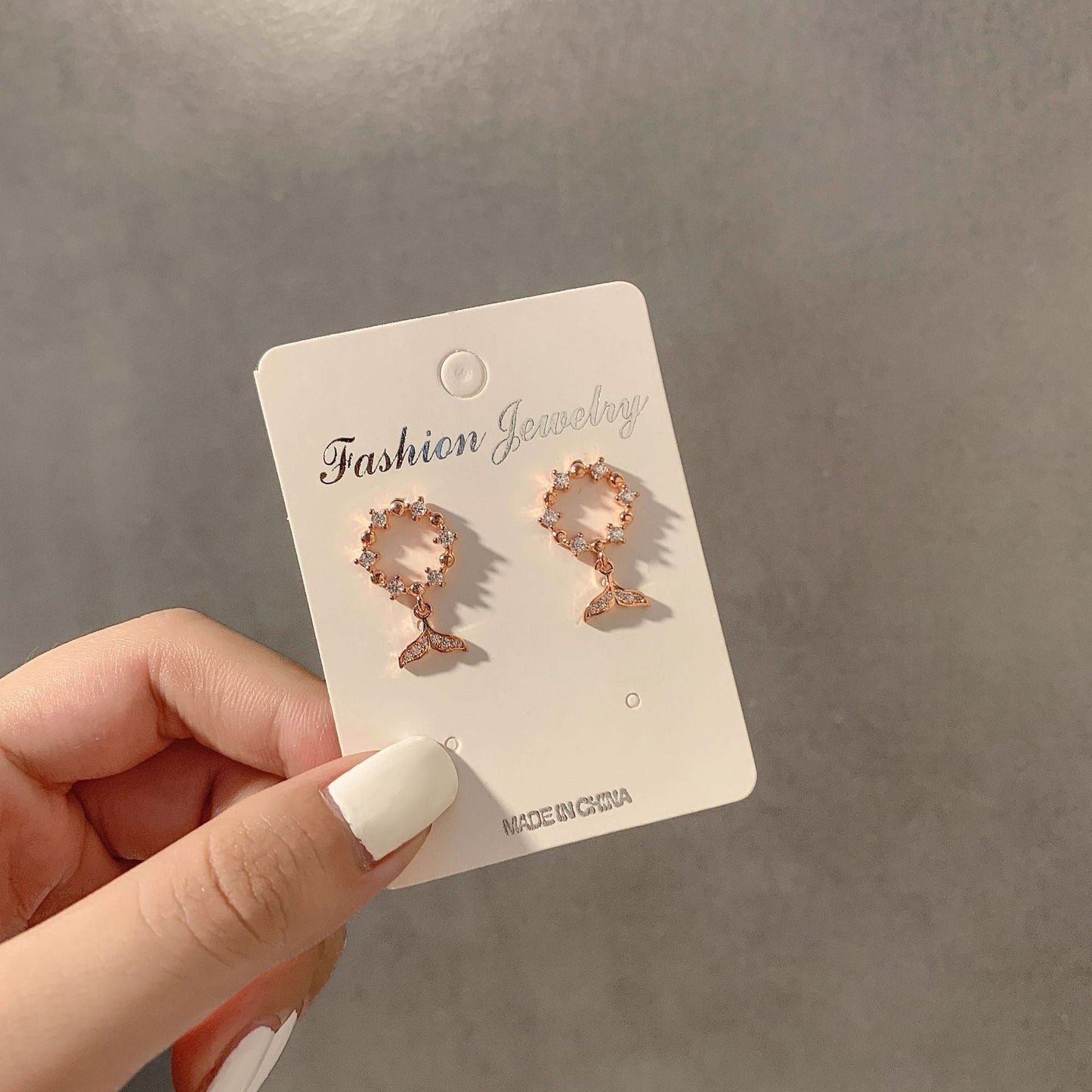 Female Simple Graceful Metal Quality Street Earrings