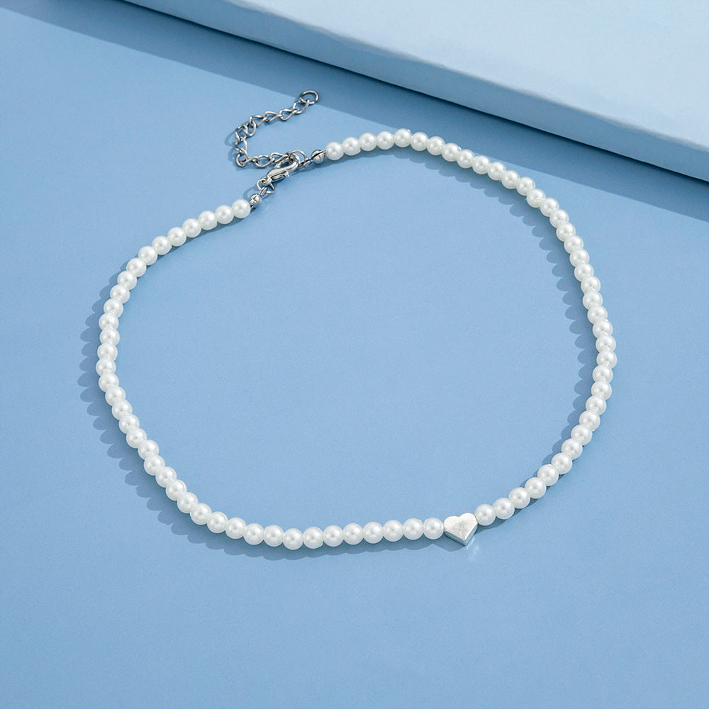 Simple And Short Pearl Heart Fashion Necklaces