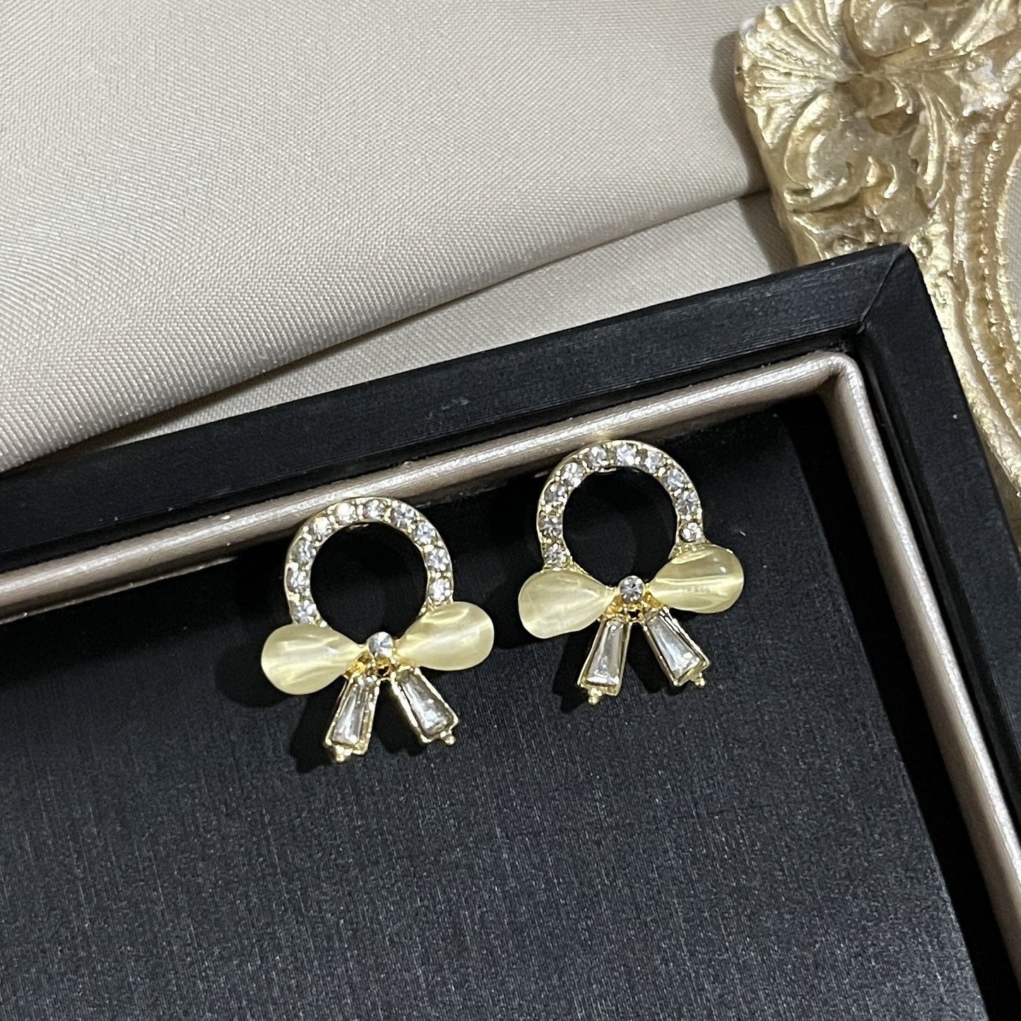 Needle French Opal Simple And Stylish Earrings