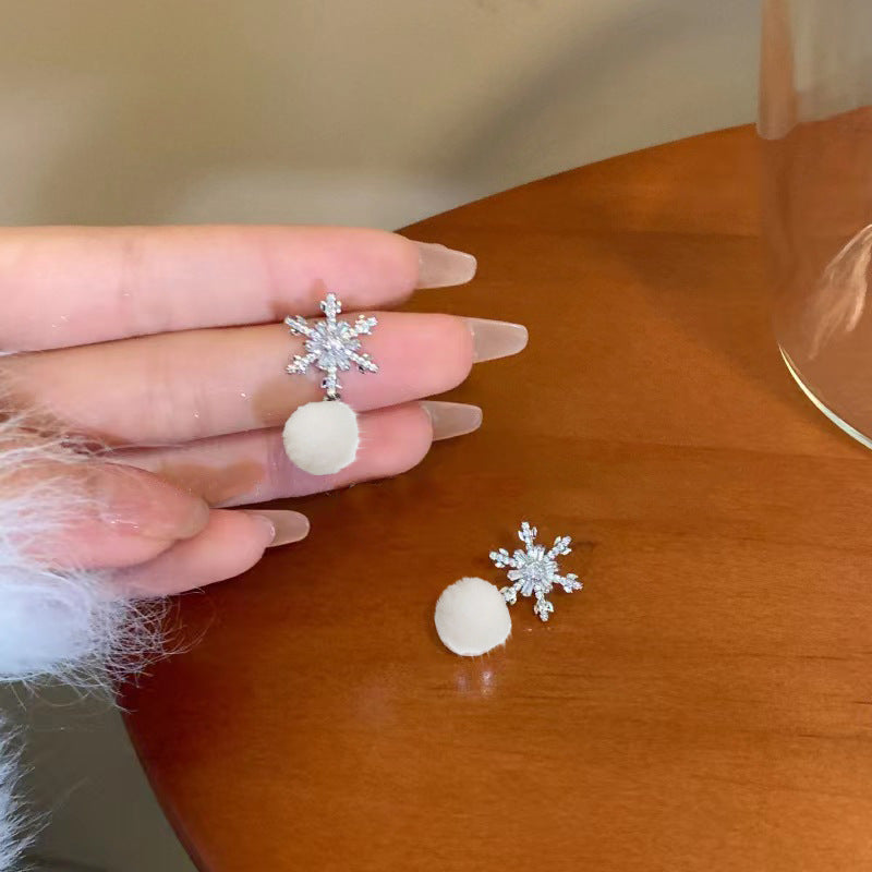 Women's Flash Snowflake Wool Ball Ear Refined Stylish And Earrings
