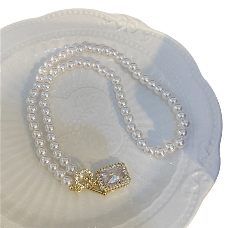 Women's Niche High-grade Buckle Beaded Chinese Clavicle Necklaces