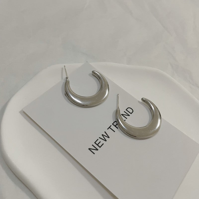 Light Luxury Sense Minority Design Cold Earrings