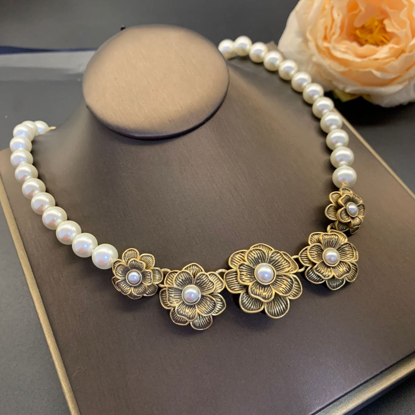 Blossom Bank Retro Style Pure Copper Earrings