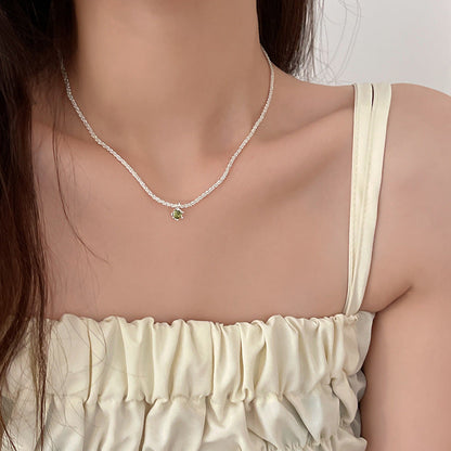 Fashion Sparkling Diamond Green Pendant Dignified Sense Necklaces
