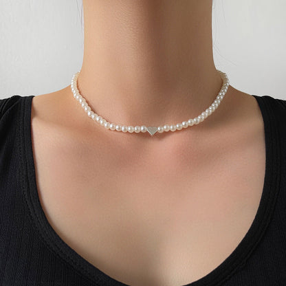 Simple And Short Pearl Heart Fashion Necklaces