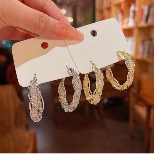 Hollow Hoop Ear Clip Light Luxury Earrings