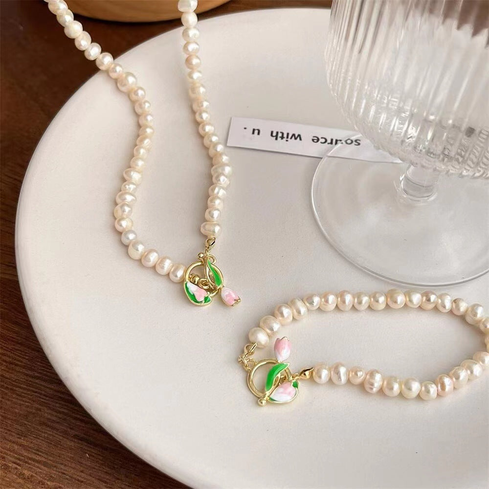 Flower Pendant Pearl Female Clavicle Chain Light Luxury Minority Necklaces
