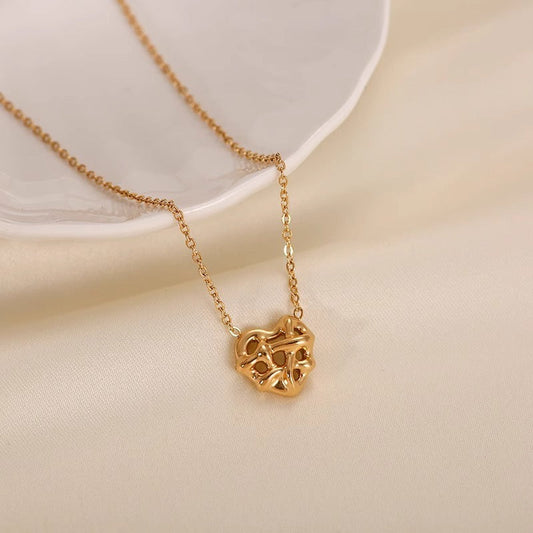 Wind Gold-plated Titanium Steel Woven Peach Heart Pendant Necklaces