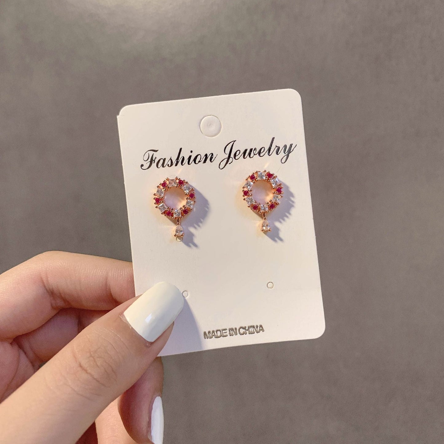 Female Simple Graceful Metal Quality Street Earrings