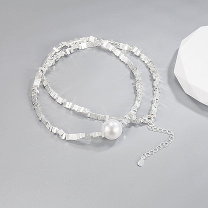 Women's Pearl Pendant Advanced Design Clavicle Chain Simple And Light Necklaces