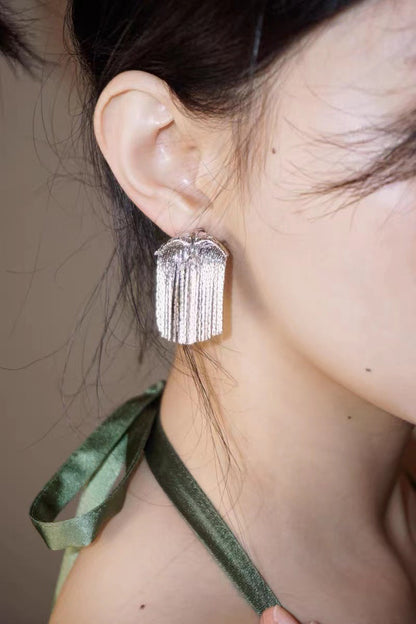 High-grade Swallow Three-dimensional Flying Bird Tassel Earrings