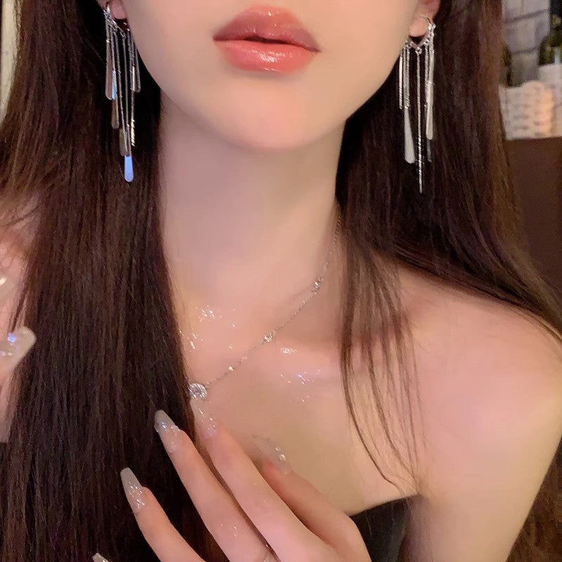 Women's Score For Lens Feeling Long Fringe Earrings