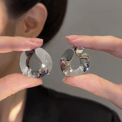 Glossy Round Ear Clip Temperament Cold Earrings