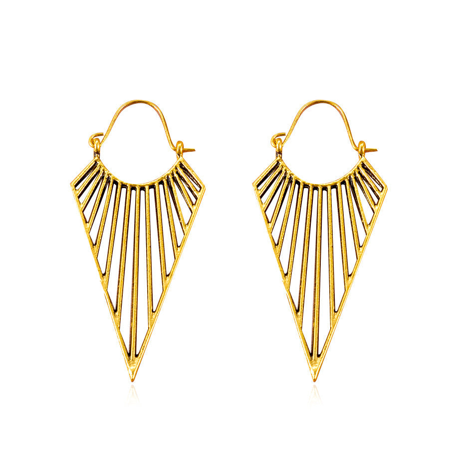 Women's Vintage Hollow Carved For Geometric Scallop Earrings