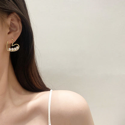 Unique Design Gap Love Heart Retro Style Exaggerated Earrings