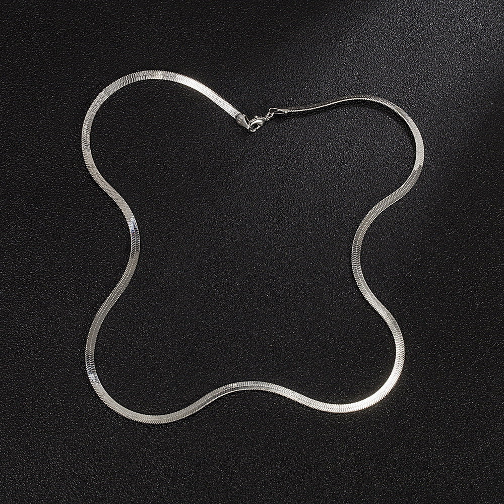 Women's & Men's & Temperament And Short Clavicle Blade Chain Necklaces