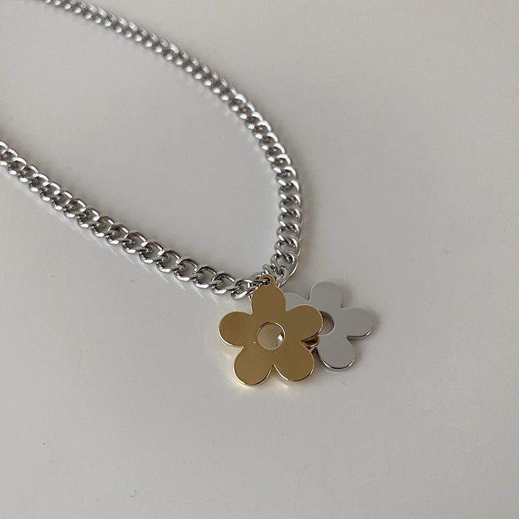 Contrast Color Flower Female Personality Graceful Fashion Clavicle Necklaces