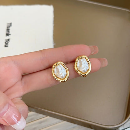 Women's Needle Cold Style Irregular Pearl Design Earrings