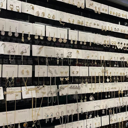 Tail Goods Stall Inventory Processing Night Earrings