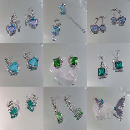 Women's Design Green Loving Heart Zircon Ear Earrings