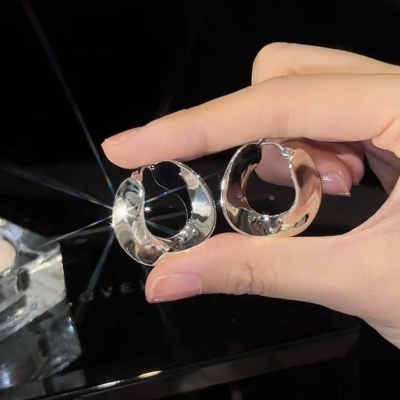 Glossy Round Ear Clip Temperament Cold Earrings