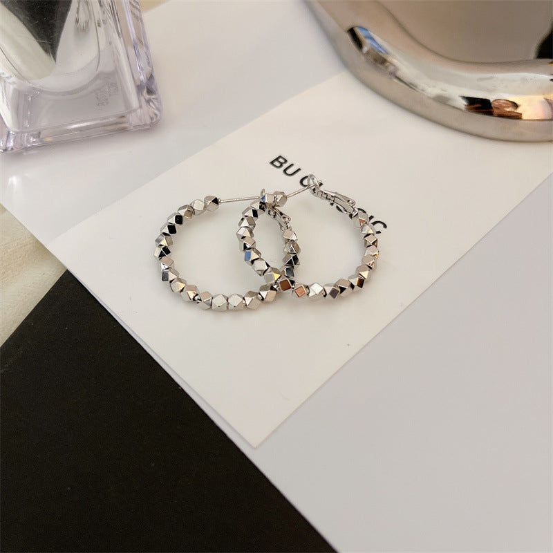 Simple Geometric Diamond Broken Sliver Beads Earrings