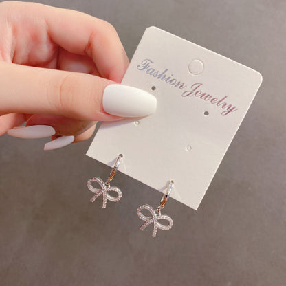 Female Simple Graceful Metal Quality Street Earrings