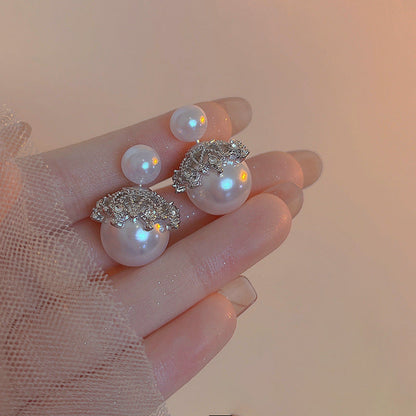 Women's French Retro One Style For Pearl Earrings