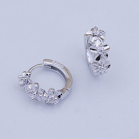 Women's Fashion Sier Plated Ear Camellia Clip Earrings