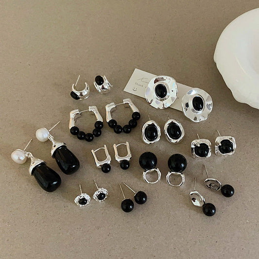 Design Black Natural Stone Pearl Metal Female Niche Retro Earrings